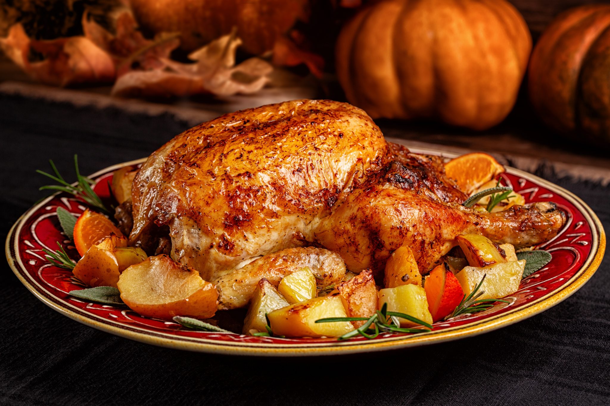 Thanksgiving,Golden,Brown,Whole,Chicken,Oven,Roasted,,Stuffed,With,Apples